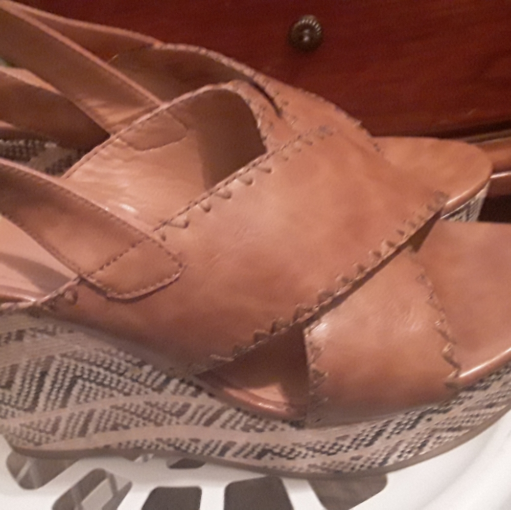Ladies shoes